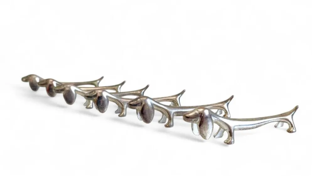Repose-couteaux vintage, ensemble de six chiens teckels en argent, Italie, 20e siècle
