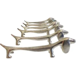 Repose-couteaux vintage, ensemble de six chiens teckels en argent, Italie, 20e siècle