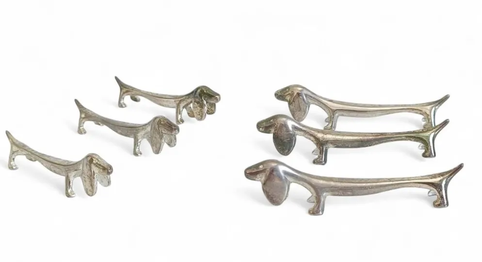 Repose-couteaux vintage, ensemble de six chiens teckels en argent, Italie, 20e siècle