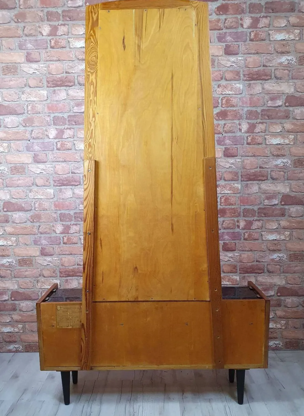 Restored Mid-Century Walnut Vanity Dressing Table by Marian Grabinski - 196
