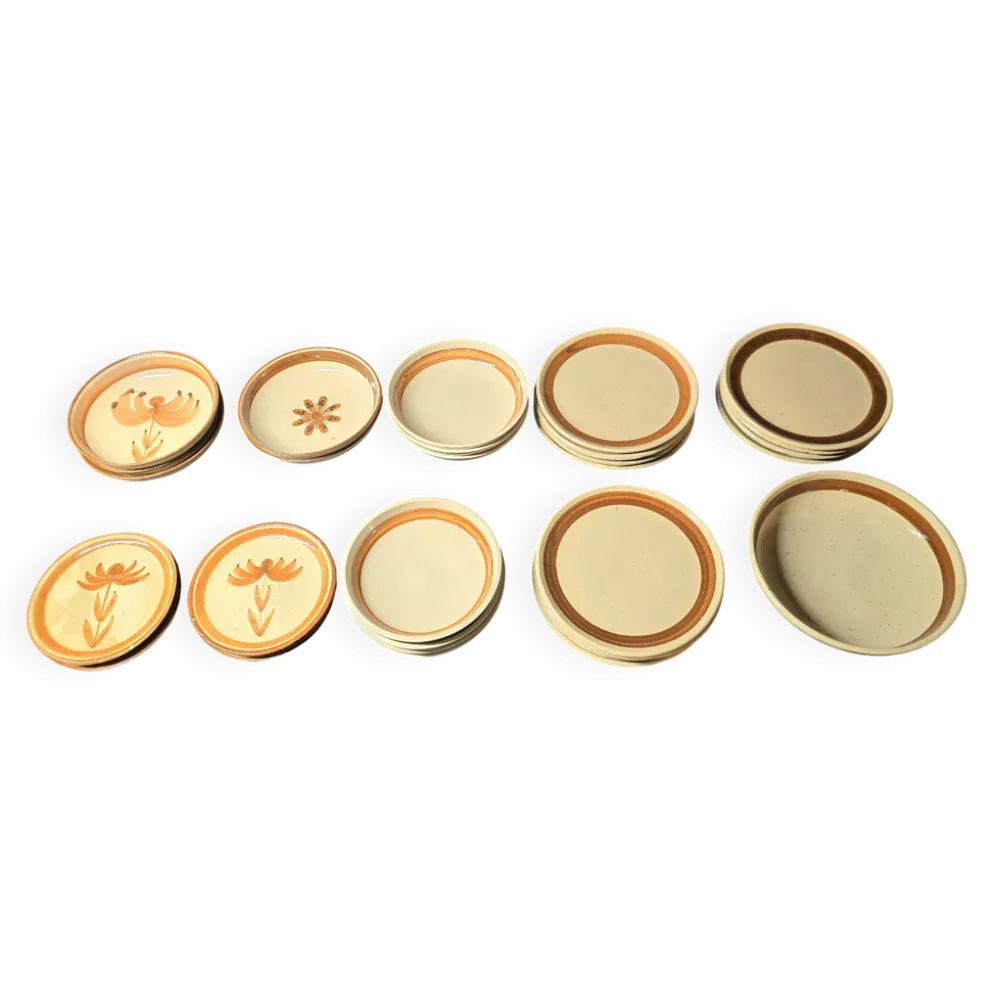 ROBERT PICAULT (1919-2000), lot de plats en céramiques émaillées vintage