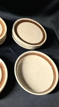 ROBERT PICAULT (1919-2000), lot de plats en céramiques émaillées vintage