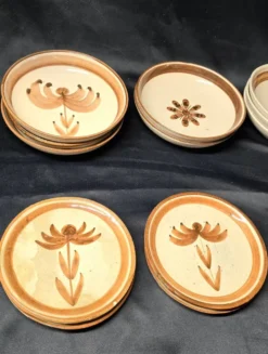 ROBERT PICAULT (1919-2000), lot de plats en céramiques émaillées vintage