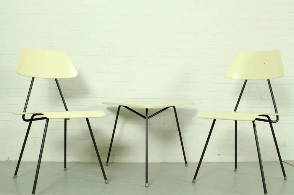 Rob Parry et Emile Truijen Lit, chaise et table de chevet pour la série Dico « Kamer 56 », années 1950