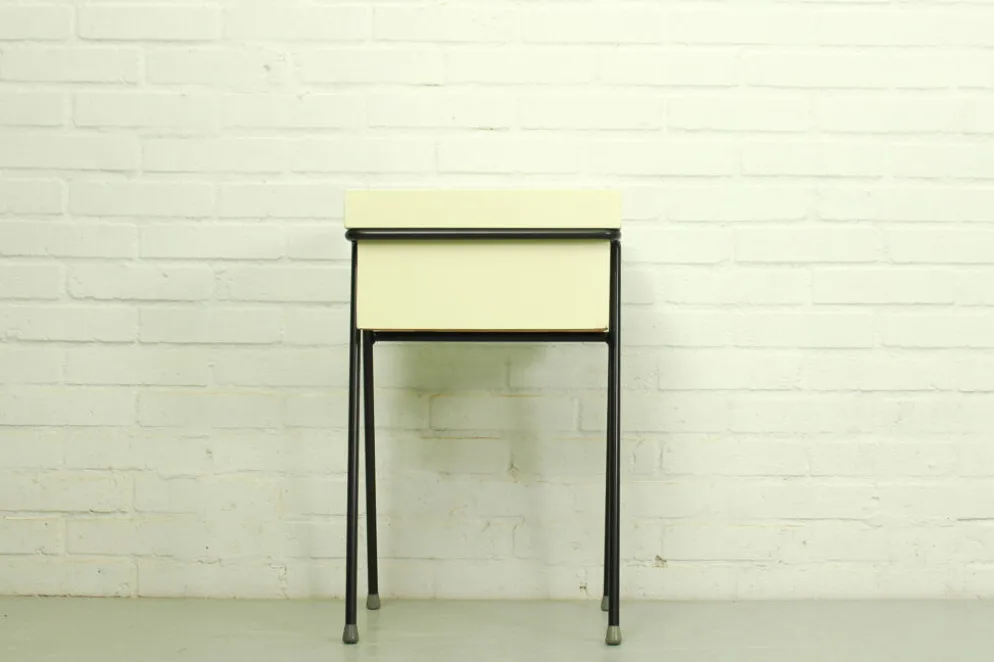 Rob Parry et Emile Truijen Lit, chaise et table de chevet pour la série Dico « Kamer 56 », années 1950
