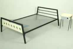 Rob Parry et Emile Truijen Lit, chaise et table de chevet pour la série Dico « Kamer 56 », années 1950