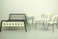 Rob Parry et Emile Truijen Lit, chaise et table de chevet pour la série Dico « Kamer 56 », années 1950