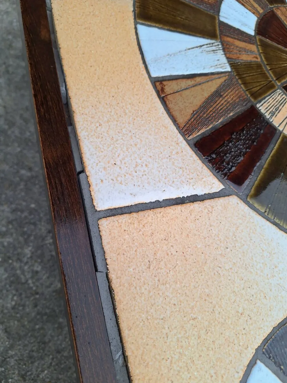 Roger Capron, table basse vintage avec plateau céramique, meuble desig