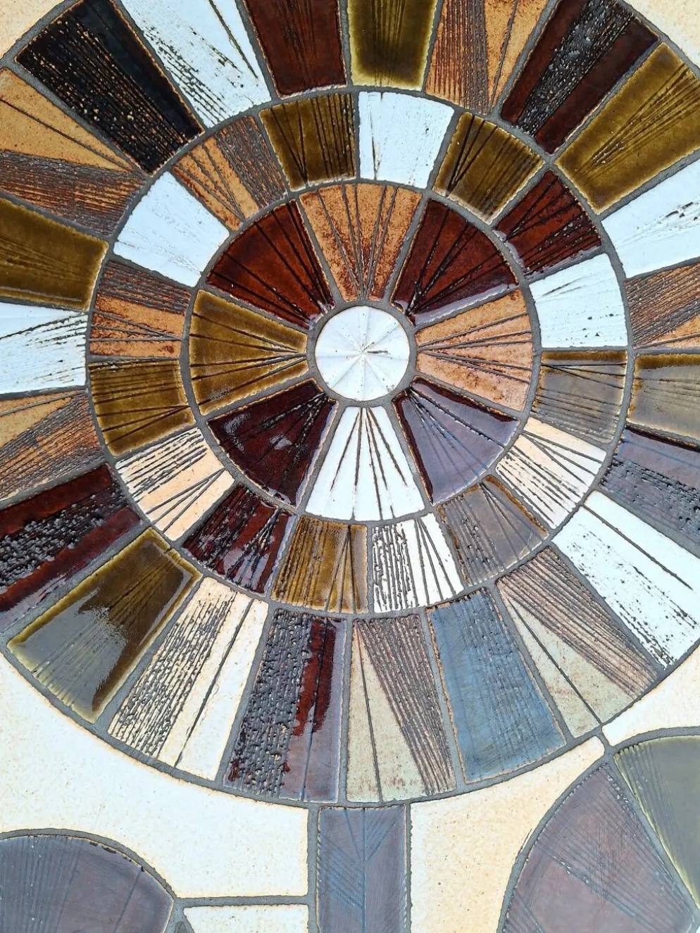 Roger Capron, table basse vintage avec plateau céramique, meuble desig