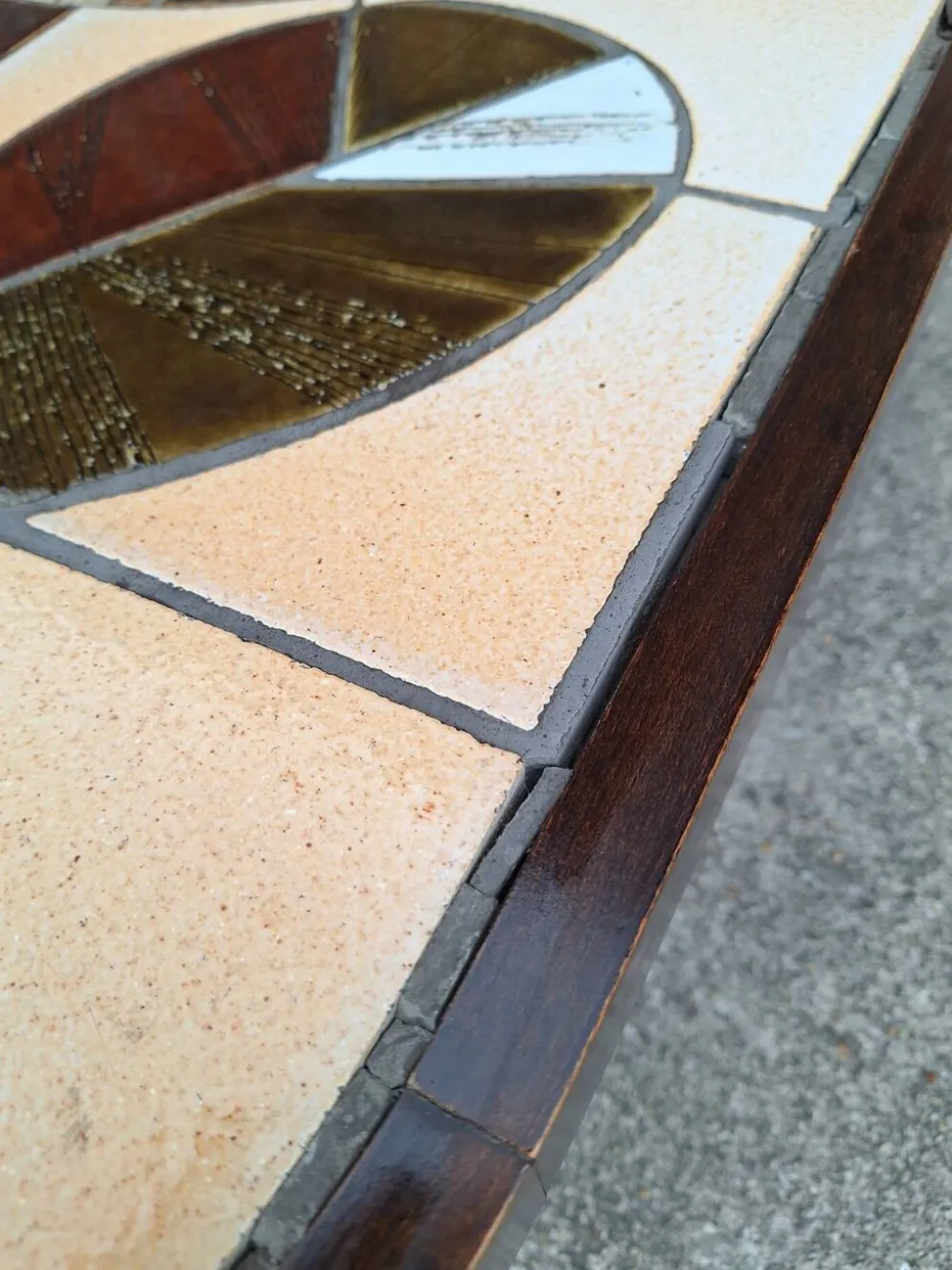Roger Capron, table basse vintage avec plateau céramique, meuble desig