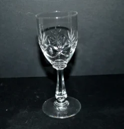 Saint-Louis lot de 6 verres à pied en cristal taillé palmettes 1900 H11.5