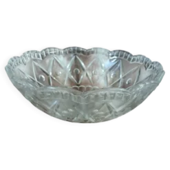 Saladier ancien en verre taillé