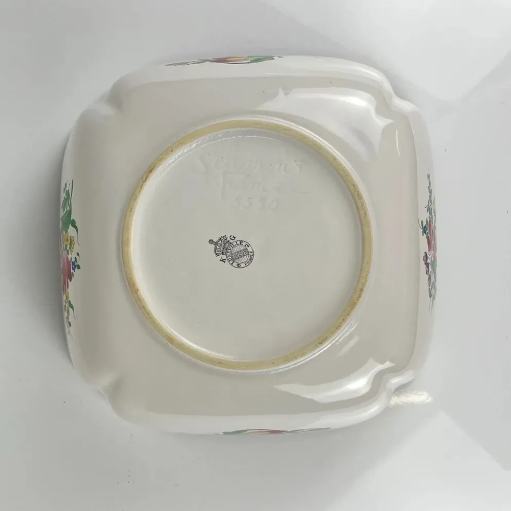 Saladier carré, modèle réverbère par KG Lunéville, motif rose