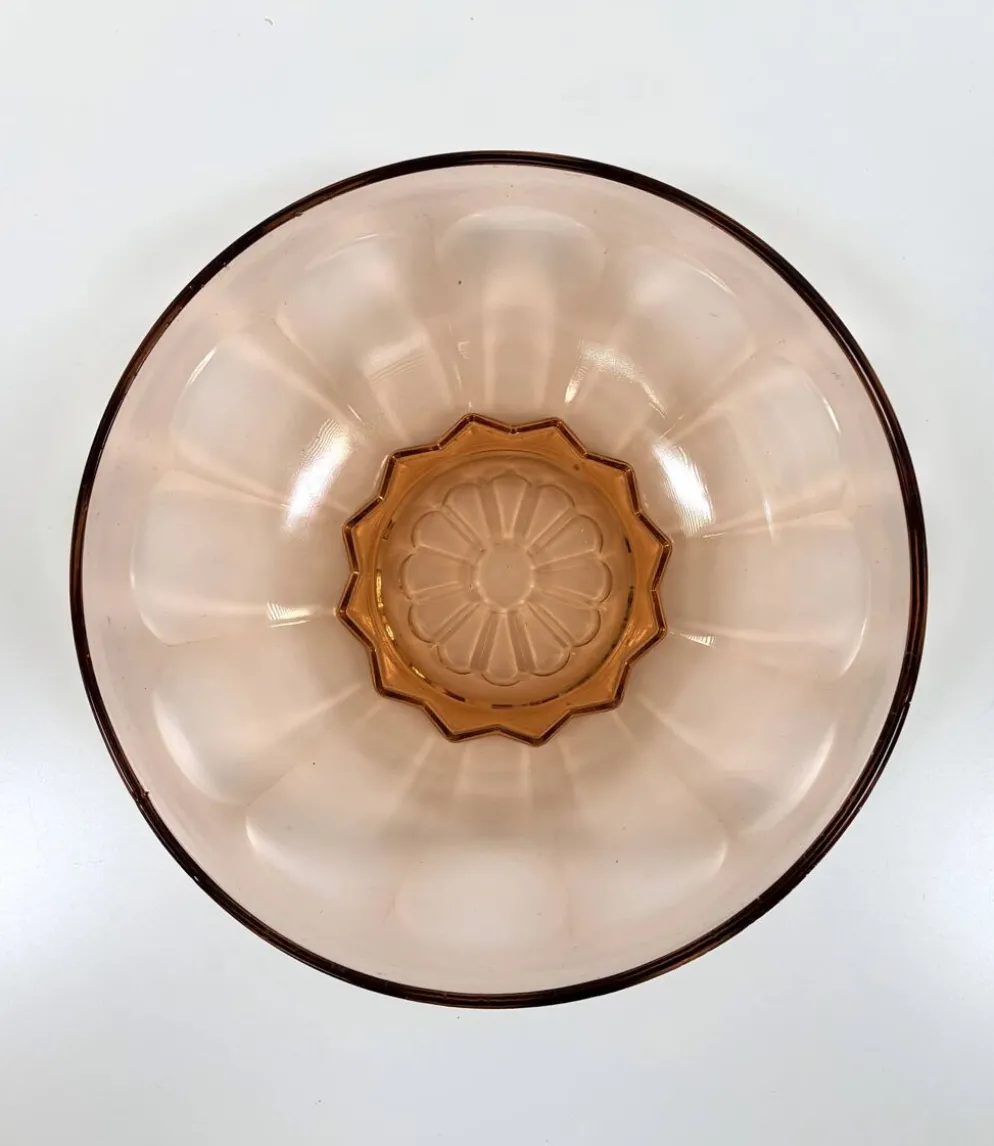 Saladier des années 50 en verre moulé rose poudré