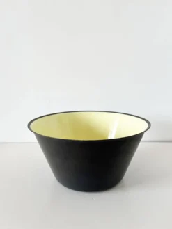 Saladier en métal émaillé 1950