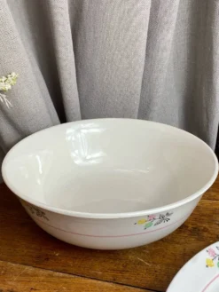 Saladier en porcelaine, Gien