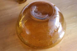 Saladier et louche BIOT verre bullé soufflé ambré vintage