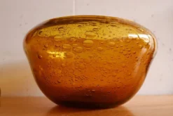 Saladier et louche BIOT verre bullé soufflé ambré vintage