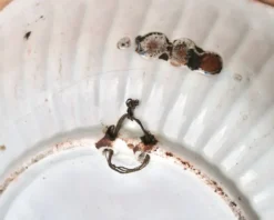 Saladier plat creux en faïence de Nevers XVIIIe