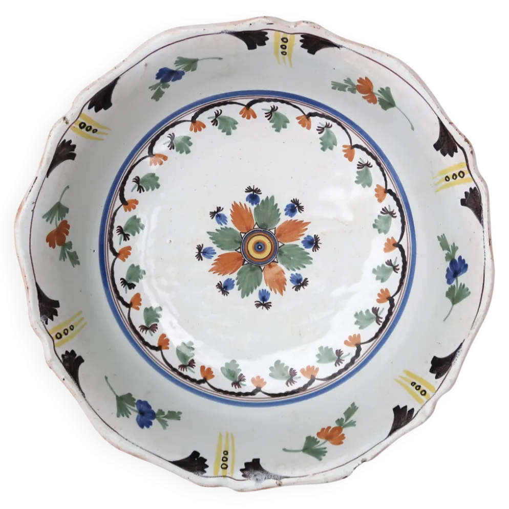 Saladier plat creux en faïence de Nevers XVIIIe