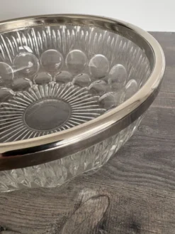 Saladier vintage en cristal moulé et métal argenté