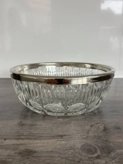 Saladier vintage en cristal moulé et métal argenté