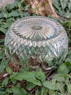 Saladier vintage en verre taillé