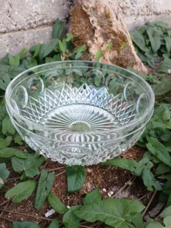 Saladier vintage en verre taillé
