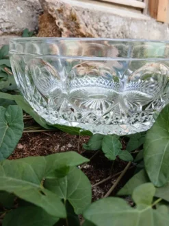 Saladier vintage en verre taillé