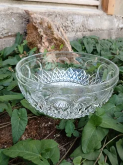 Saladier vintage en verre taillé