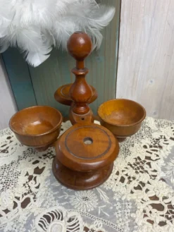 Saleron en bois pivotant ancien