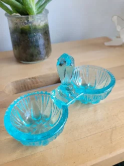 Saleron en verre bleu