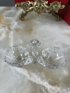 Salière double en cristal de Baccarat, modèle à décor taillé, XXe Siècle