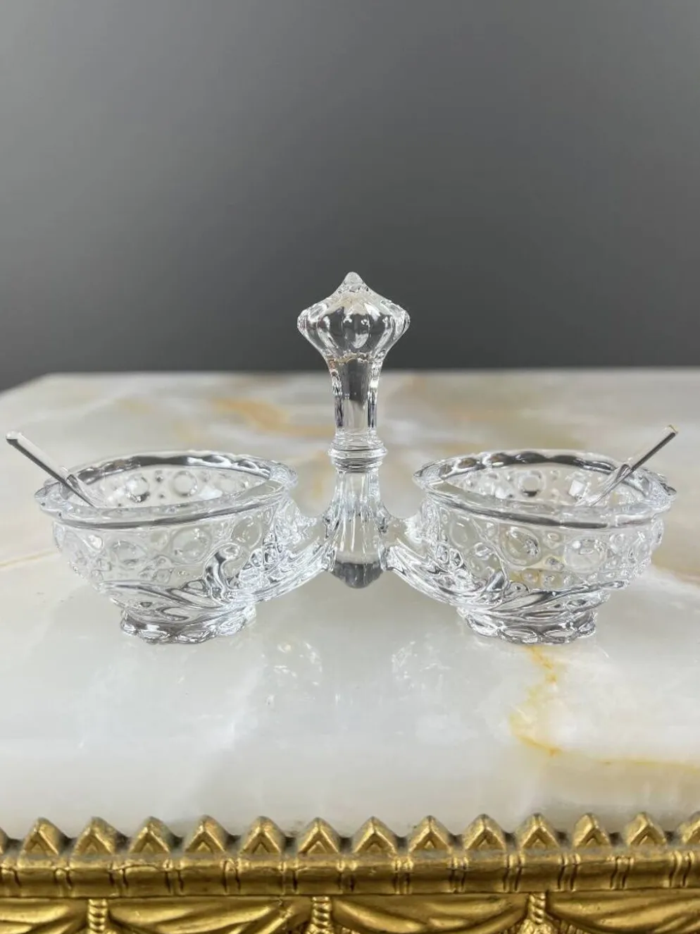 Salière double en cristal de Baccarat, modèle à décor taillé, XXe Siècle
