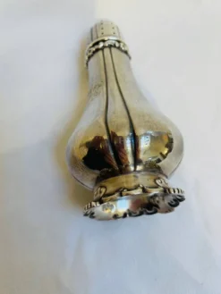 Salière en argent sterling floral par Tiffany & Co., années 1950
