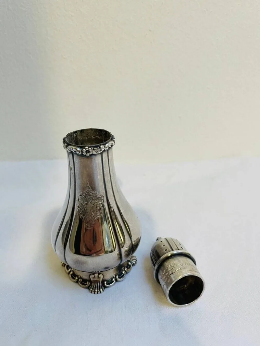 Salière en argent sterling floral par Tiffany & Co., années 1950