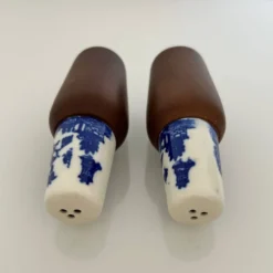 Salière et poivrier décor bleu