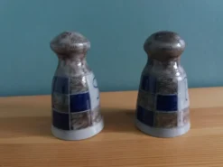 Salière et poivrier en grès d’Alsace