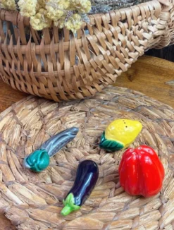 Salière et poivrier légumes céramique Vallauris