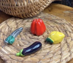 Salière et poivrier légumes céramique Vallauris