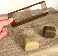 Salière et poivrier vintage