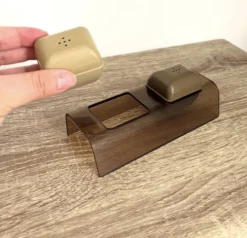 Salière et poivrier vintage