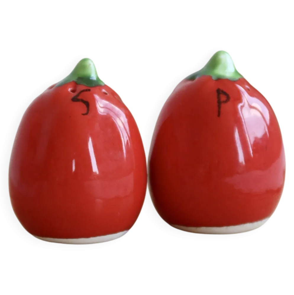 Salière et poivrier vintage en faïence forme tomate rouge