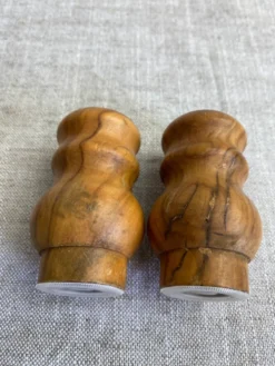 Salière et poivrière en bois d’olivier