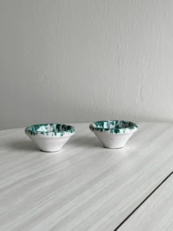 Salière et poivrière en céramique, peintes à la main