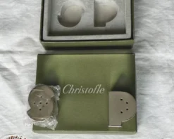 Salière et poivrière en métal argenté Christofle modèle Ludique