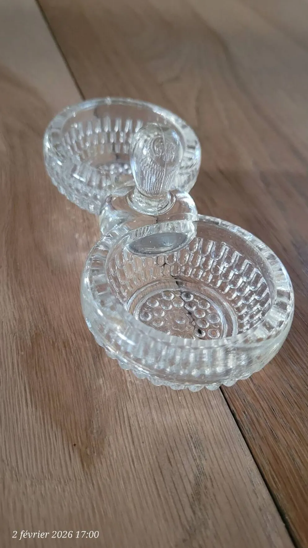 Salière et poivrière en verre épais