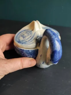 Salière et poivrière vietnamienne vintage en forme de cygne