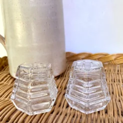 Salière et poivrière vintage