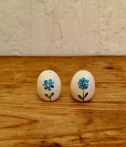 Salière et poivrière vintage en céramique peintes à la main